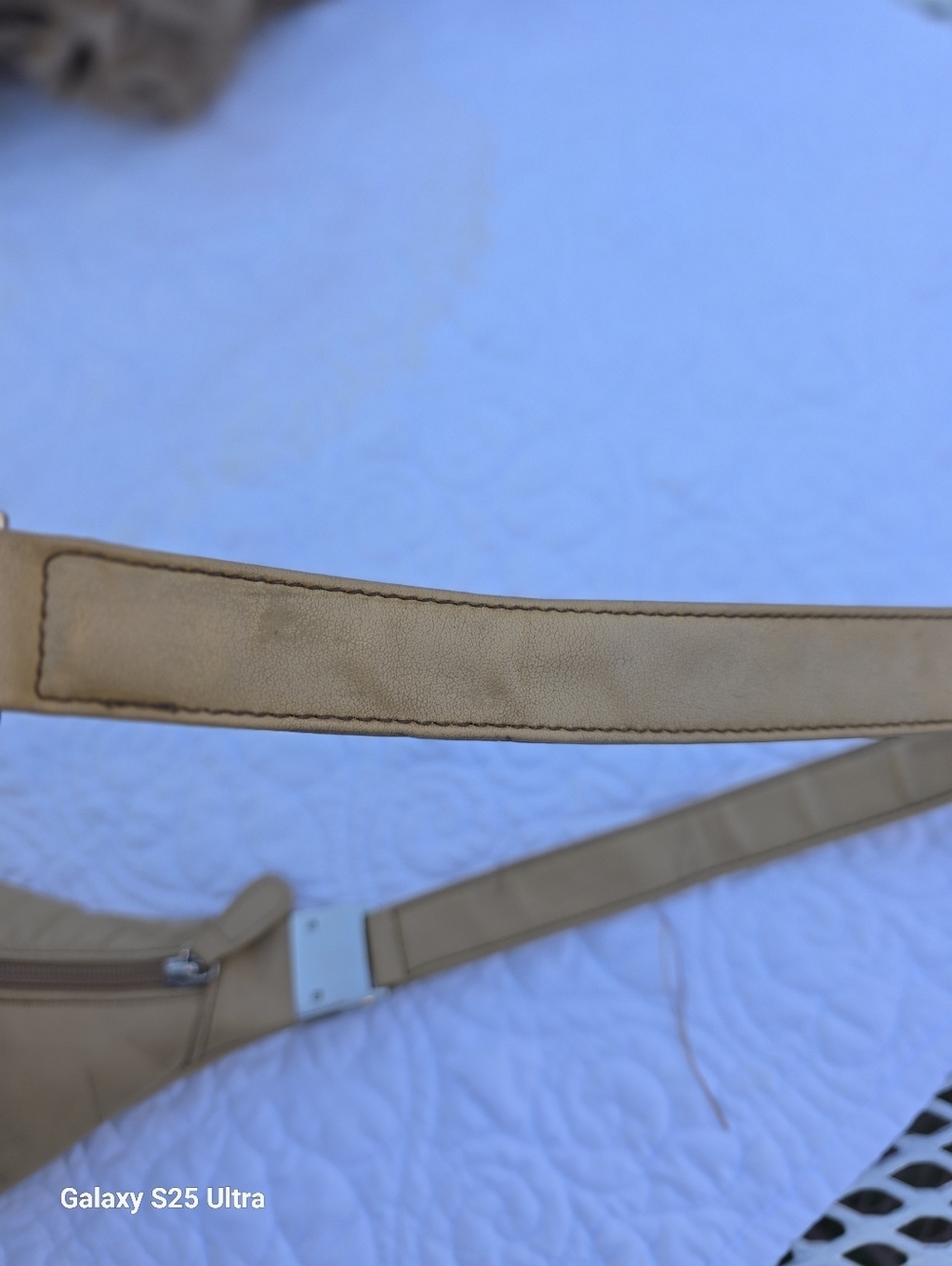 Aurielle Vintage 90s Beige Slouchy Leather Hobo Bag - Picture 15 of 17